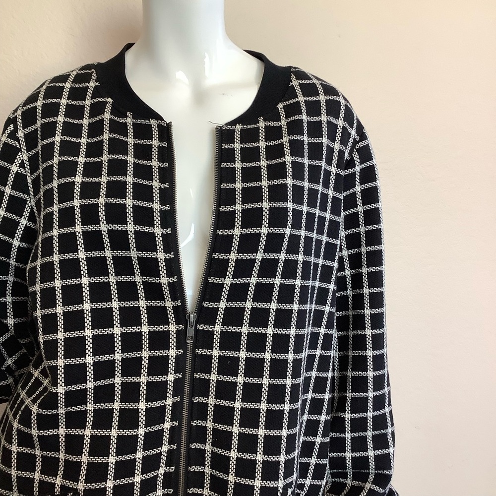 Sanctuary City Topper Window Pane Black and White Zip Up Coat - Picture 2 of 9